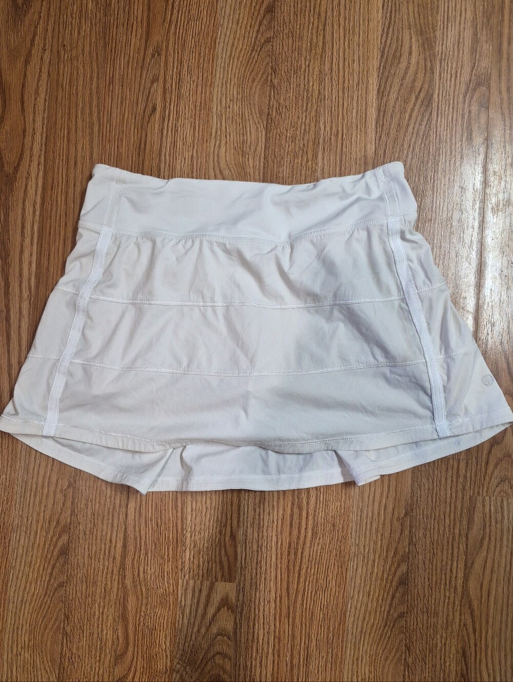 Lululemon | 6 | Atheltic White Skort